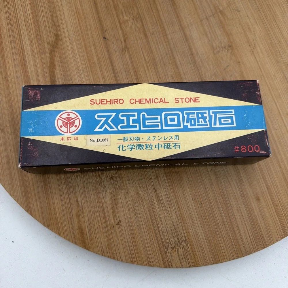 Suehiro sharpening honing wet stones---800 chemical Medium‎